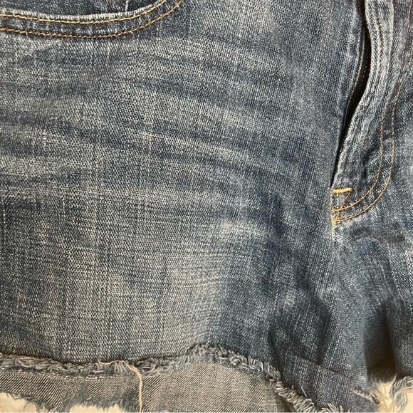 Lucky Brand Rosewood The Cutoff Frayed Embroidered Stretch Jean Shorts 12/31 - Picture 6 of 16